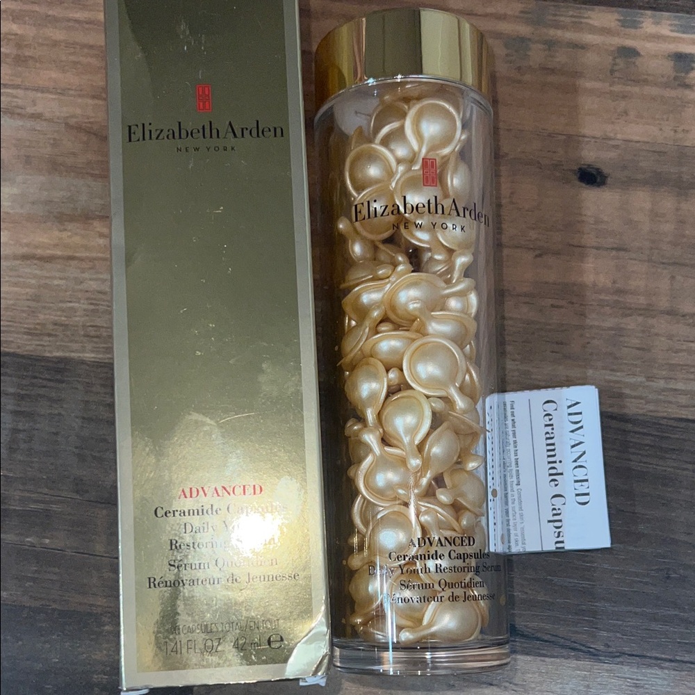 Elizabeth Arden Gold Ceramide Capsules